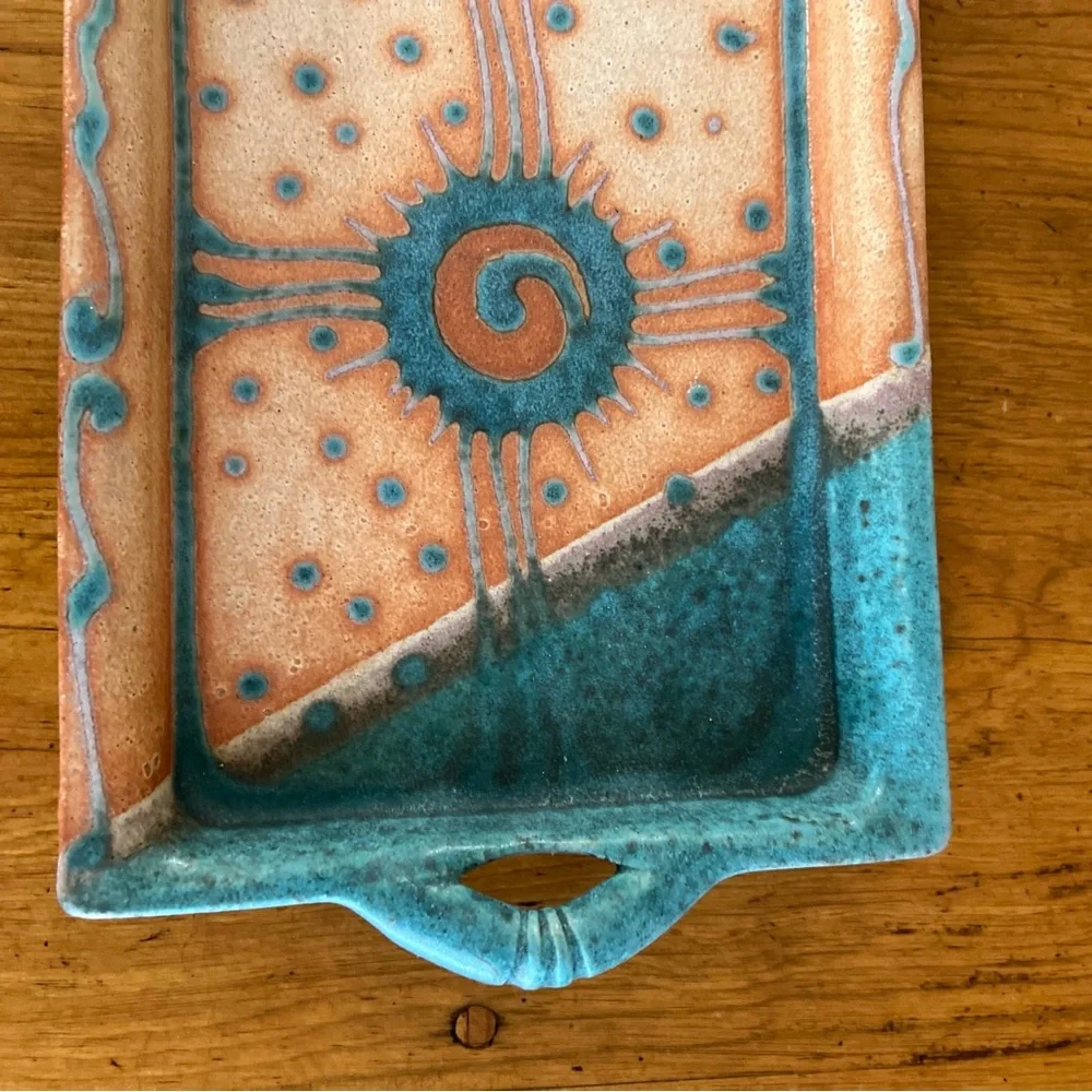 Studio Pottery Tray Signed EUC - Picture 2 of 12